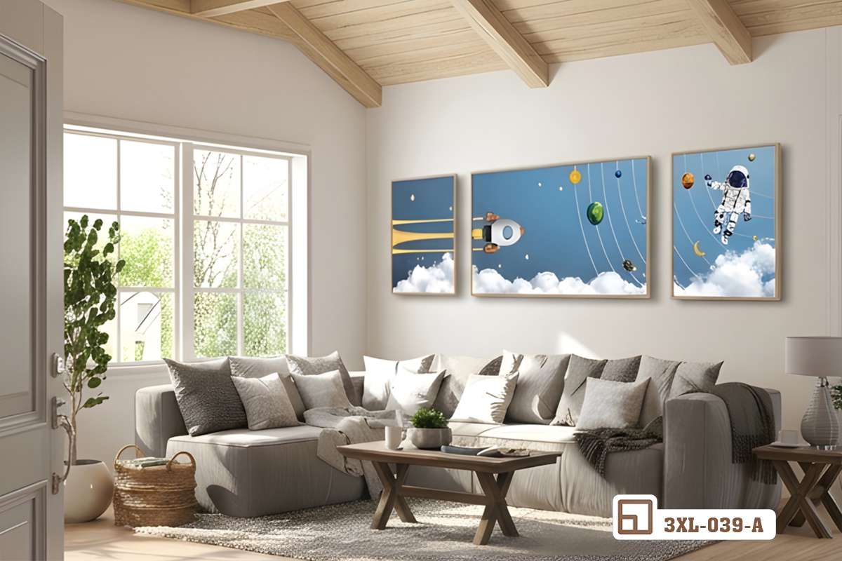 tranh trang trí phi hành gia vũ trụ treo trên mảng tường lớn phòng khách thiết kế mở thoáng đãng Bộ tranh phi hành gia vũ trụ điểm nhấn hoàn hảo cho không gian phòng khách thiết kế mở sang trọng