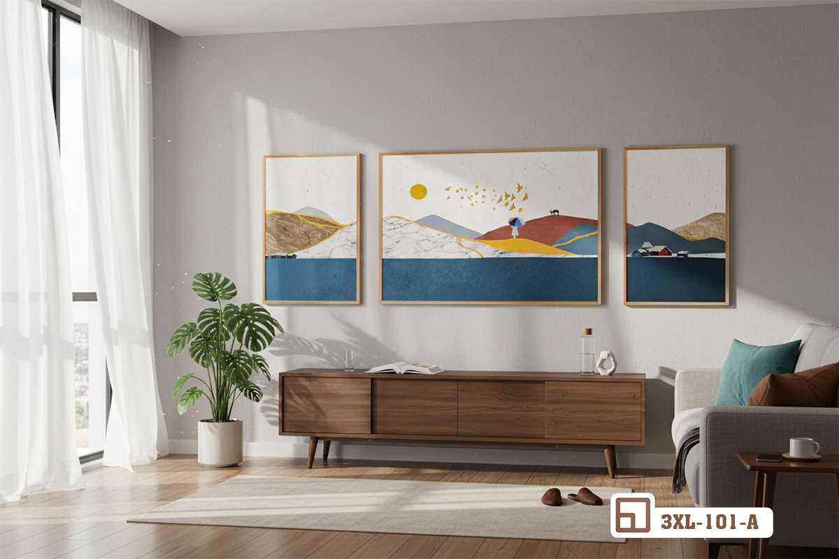 tranh phong cảnh đồi hoa bố trí cân đối trên bức tường phía trên kệ tủ gỗ trang trí Trang trí không gian phòng khách với bộ tranh phong cảnh đồi hoa treo tường ngay ngắn phía trên kệ gỗ dài