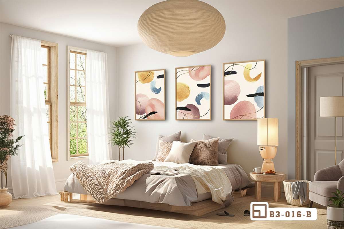 bộ tranh trừu tượng màu nước treo tường phòng ngủ cao cấp Không gian phòng ngủ tinh tế với bộ tranh trừu tượng màu nước treo phía trên giường ngủ bọc da