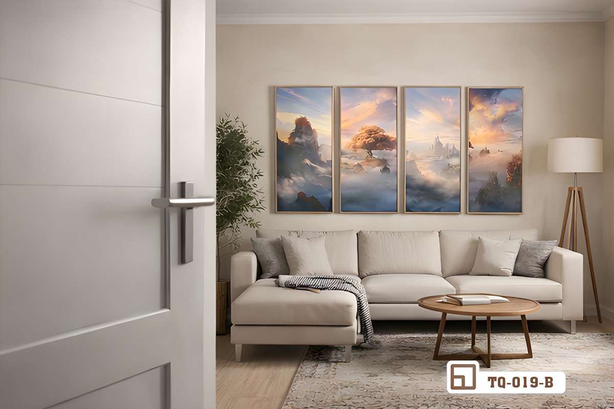 Tranh phong cảnh hoàng hôn treo đối diện cửa ra vào căn hộ cao cấp Không gian phòng khách tràn ngập ánh sáng tự nhiên với tranh hoàng hôn